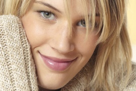 Im Winter brauchen Haare eine Extraportion Pflege.