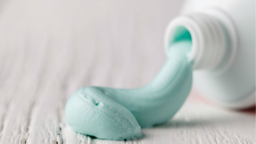 Inhaltsstoffe in Zahnpasta