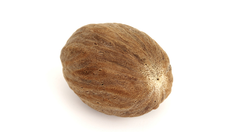 Une noix de muscade