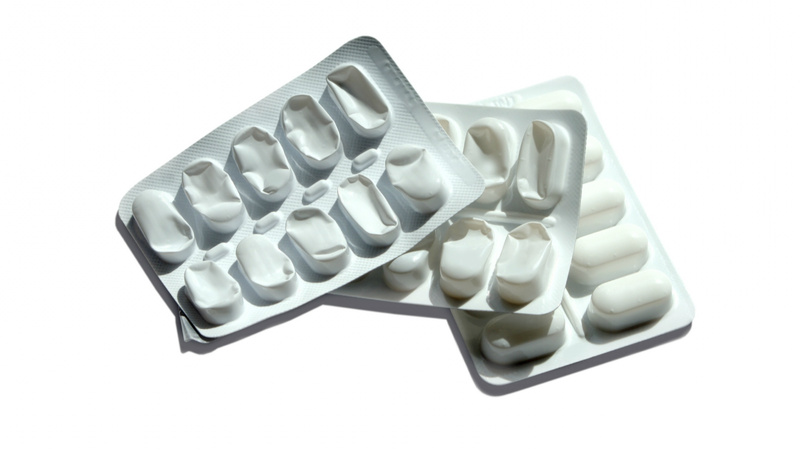 Des plaquettes de comprimés analgésiques